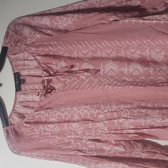 Top - Picture 2 of 7